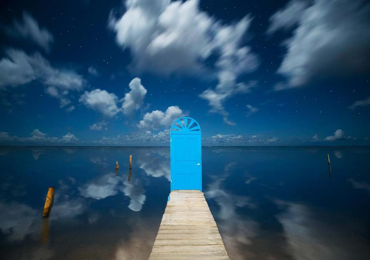 Puerta Azul Hotell Sandy Bay Exteriör bild